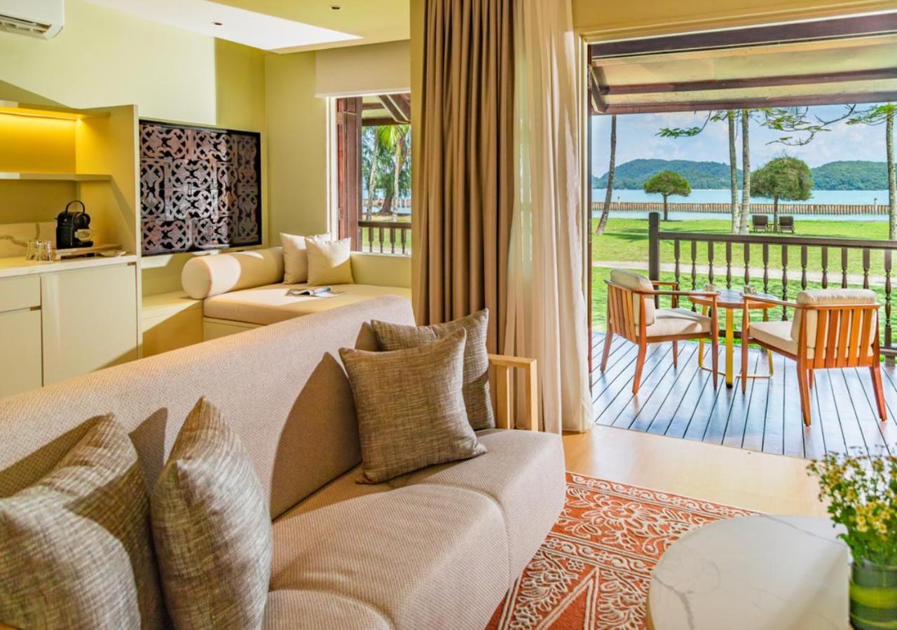Pelangi Beach Resort & Spa, Langkawi Екстериор снимка A suite at the resort