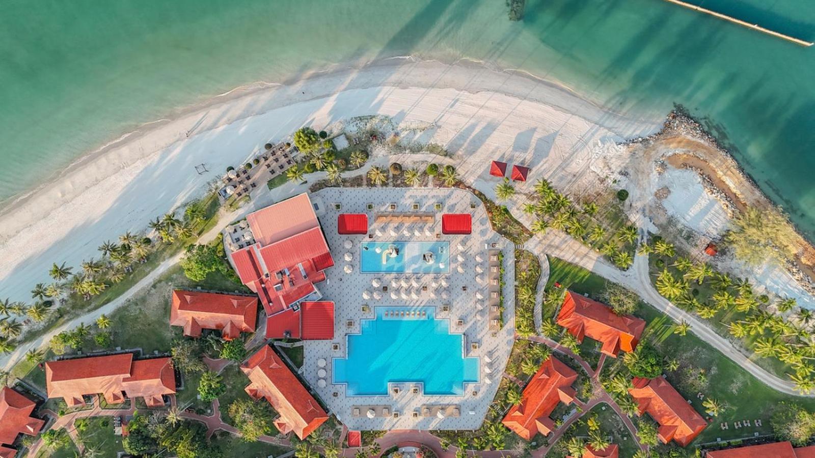 Pelangi Beach Resort & Spa, Langkawi Екстериор снимка Aerial view of the resort