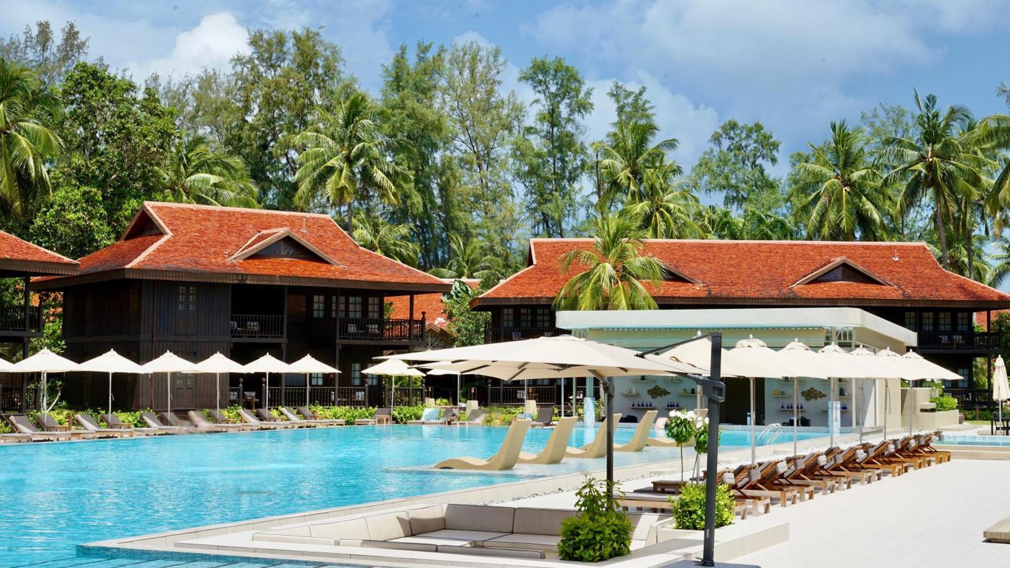 Pelangi Beach Resort & Spa, Langkawi Екстериор снимка The swimming pool at the resort